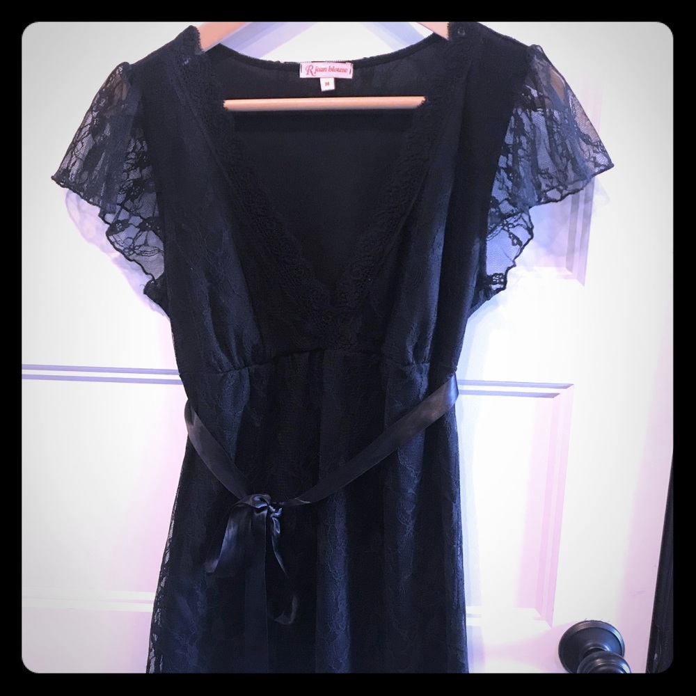 R Jean Lace Blouse